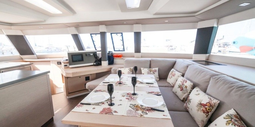Fountaine Pajot Saba 50