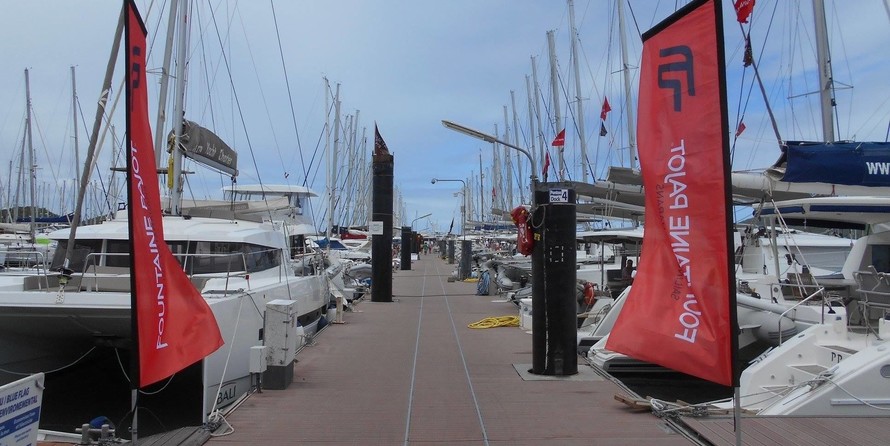 Fountaine Pajot Lucia 40