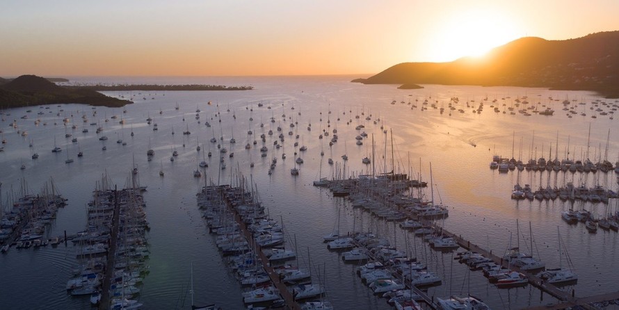 Fountaine Pajot Lucia 40