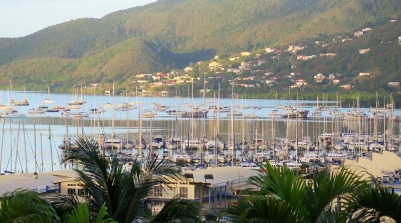 Fountaine Pajot Lucia 40