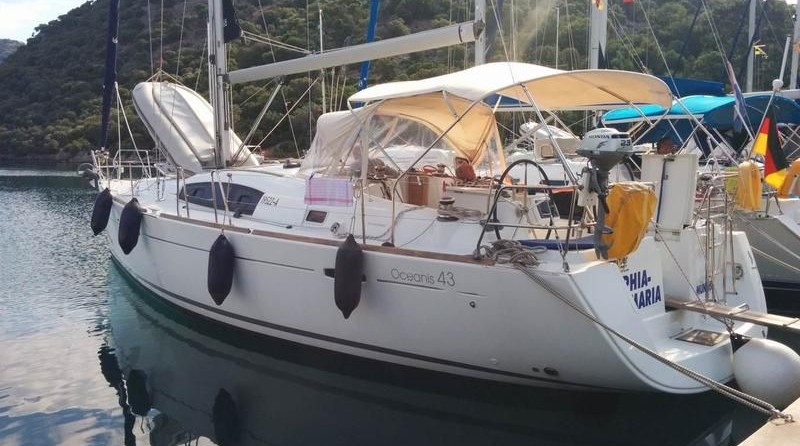 Beneteau Oceanis 43