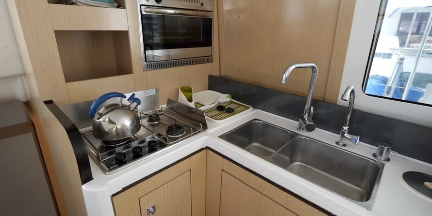 Fountaine Pajot Mahé 36