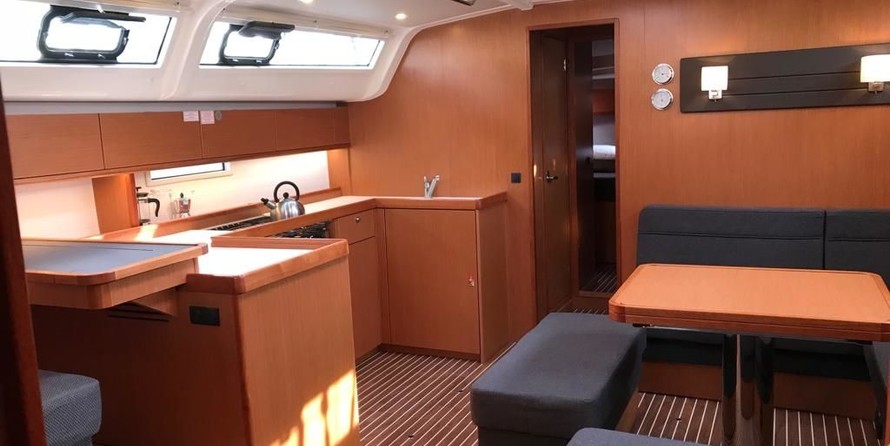 Bavaria Cruiser 51