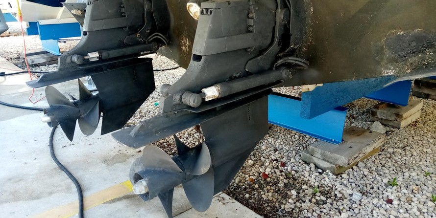 Sea ray 390 express cruiser