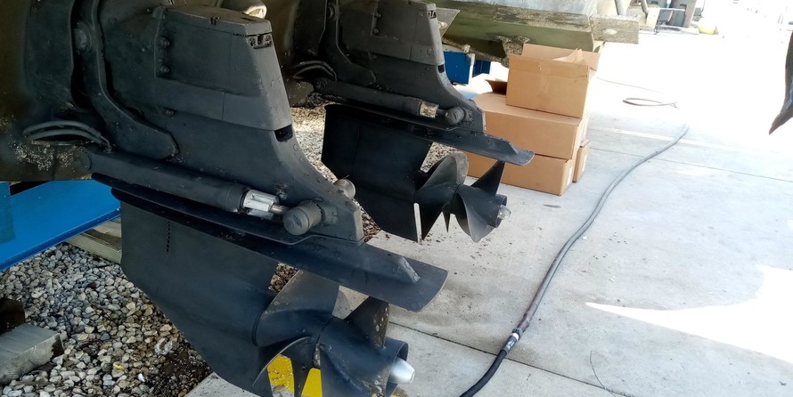 Sea ray 390 express cruiser