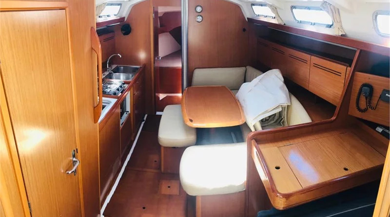 Beneteau Cyclades 39.3