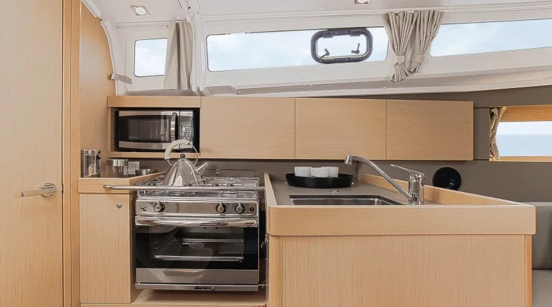 Beneteau Oceanis 35.1