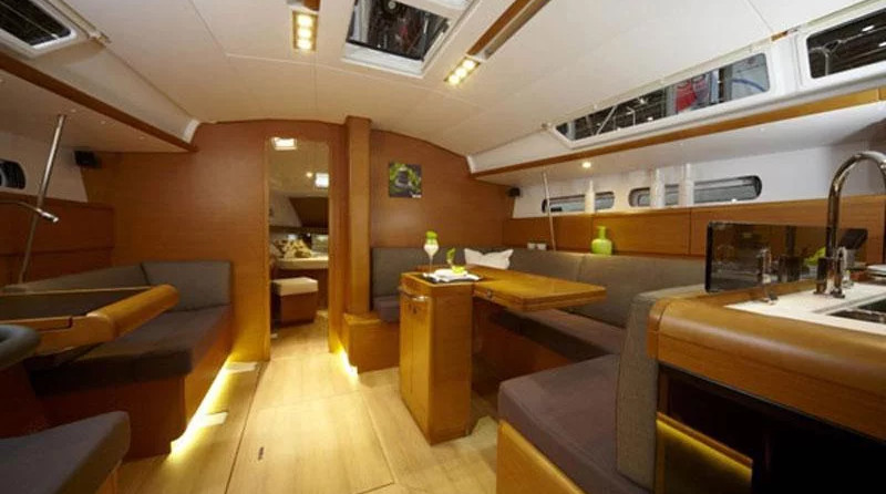 Sun Odyssey 439 (4Cab)