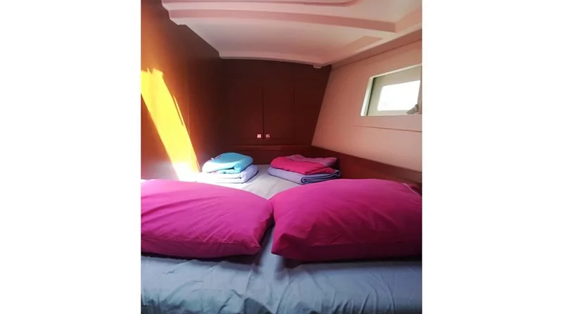Oceanis 45 (4Cab)