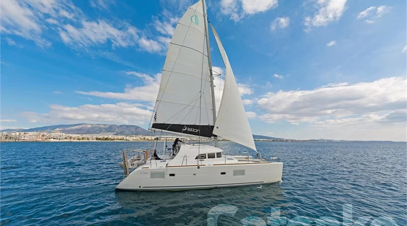 Lagoon 380 S2
