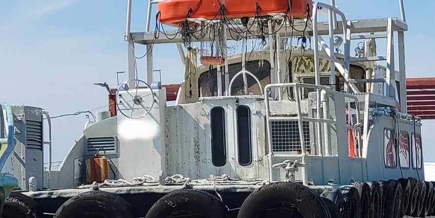 Breaux Brothers Bay Craft 44