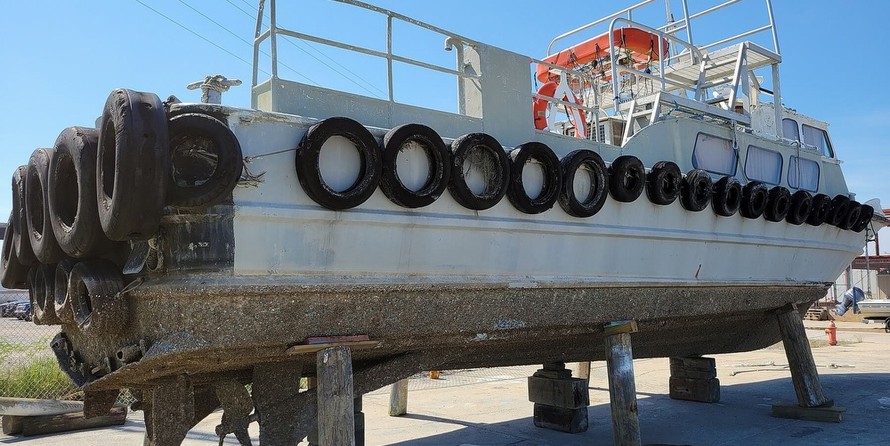 Breaux Brothers Bay Craft 44