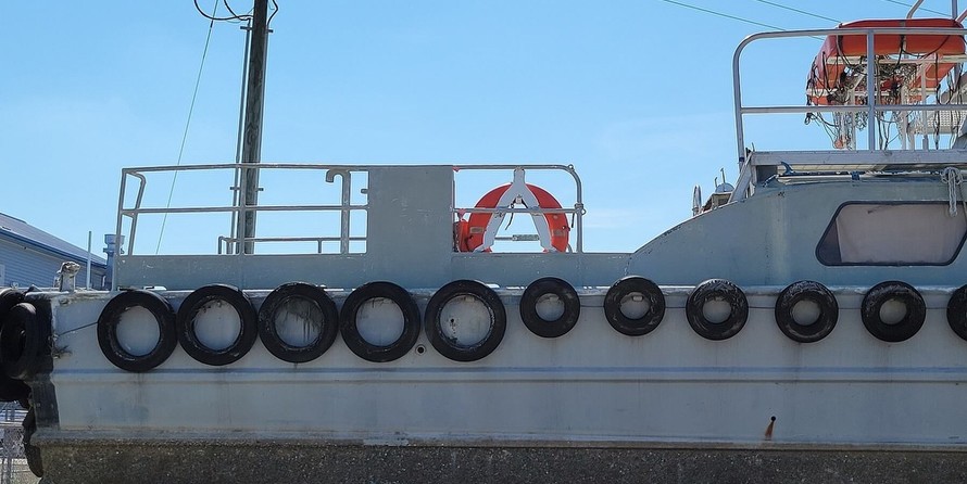 Breaux Brothers Bay Craft 44