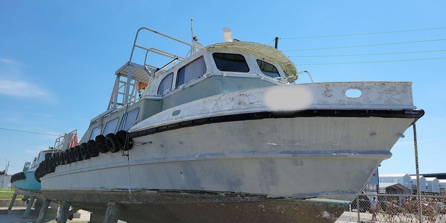 Breaux Brothers Bay Craft 44