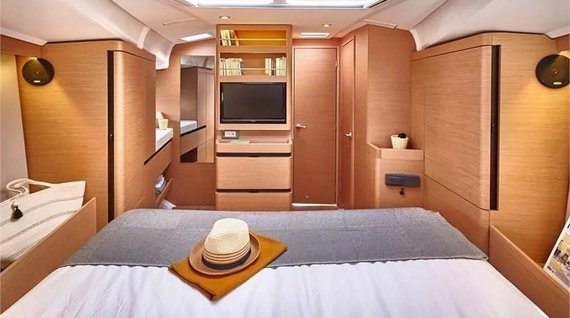 Sun Odyssey 490 (5 + 1 Cab)