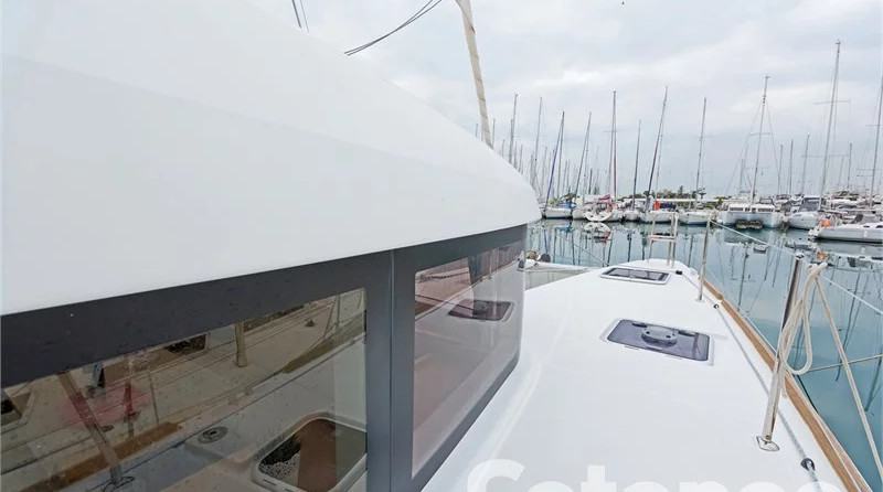 Lagoon 39