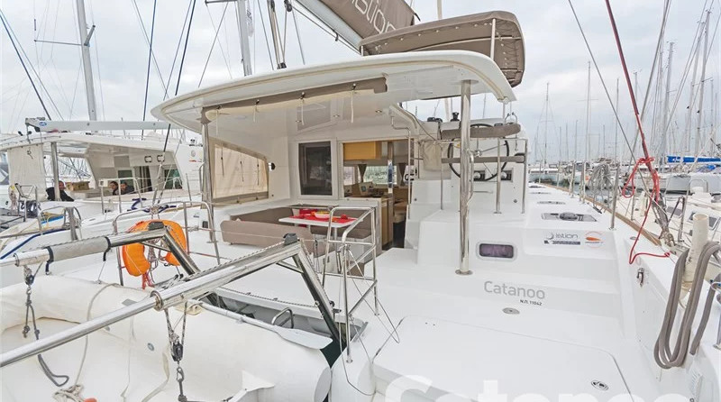 Lagoon 39