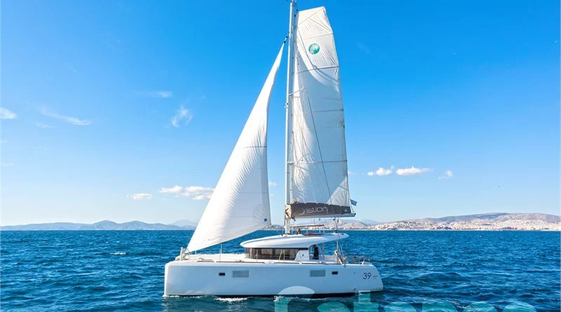 Lagoon 39