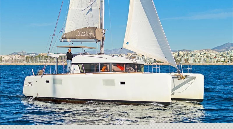Lagoon 39