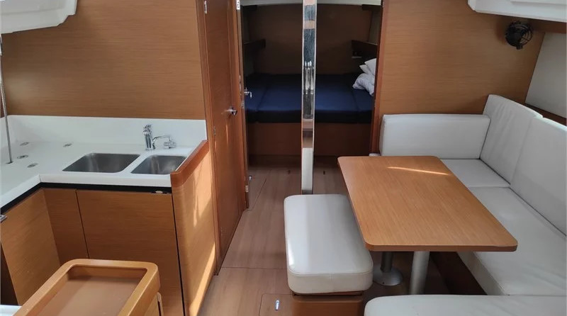 Jeanneau Sun Odyssey 440