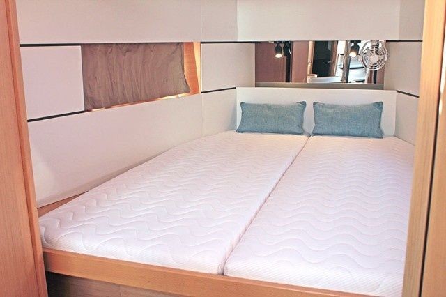 Beneteau Oceanis 38.1