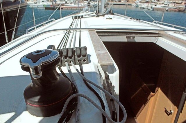 Beneteau Oceanis 38.1