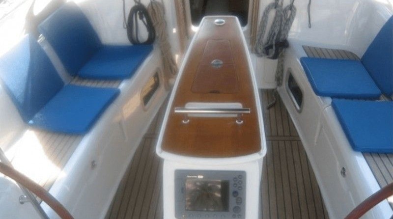 Beneteau Oceanis 43