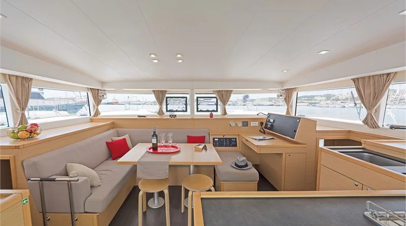 Lagoon 400 S2