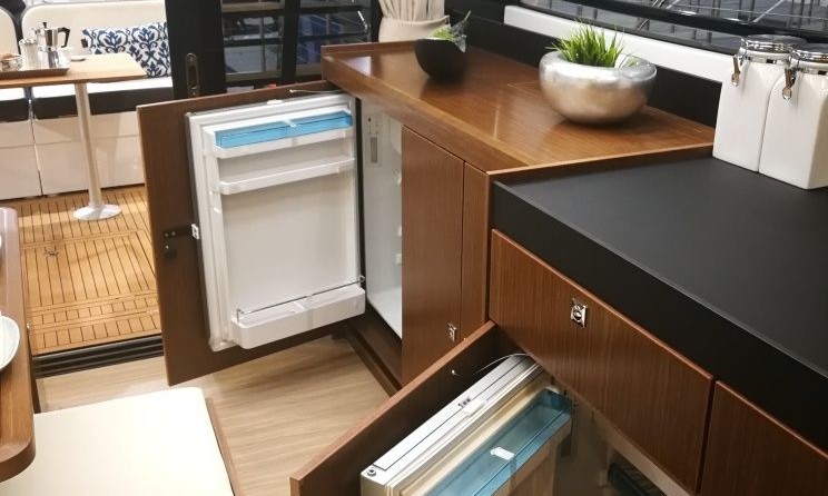 Bavaria Virtess 420 Fly