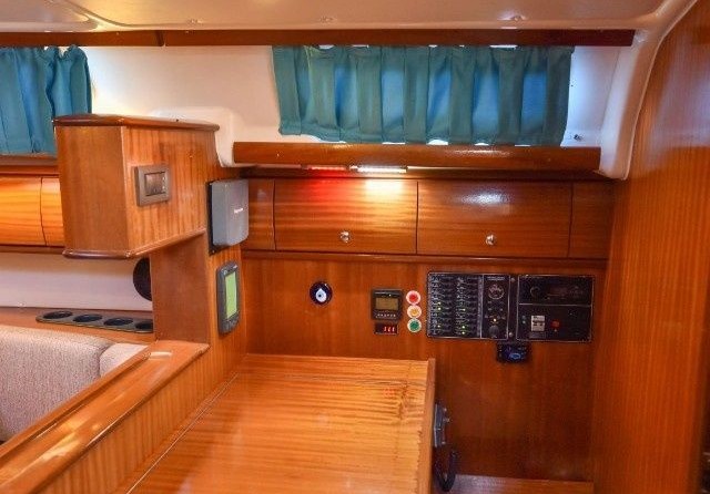 Bavaria 44