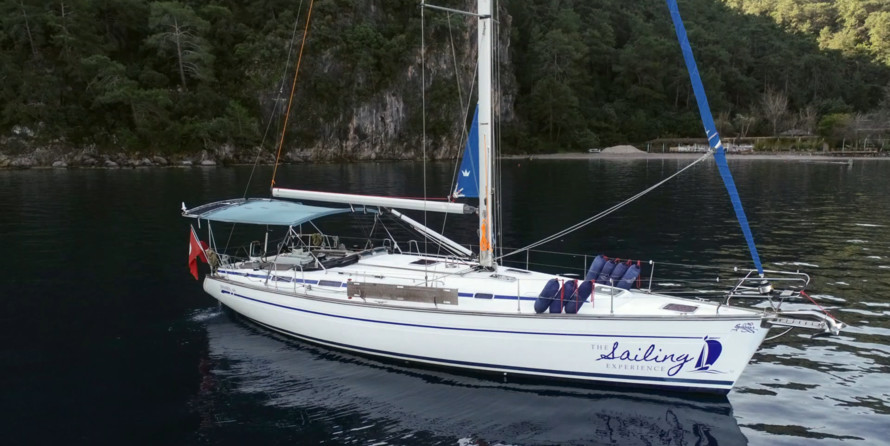 Bavaria 44