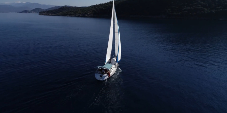 Bavaria 44