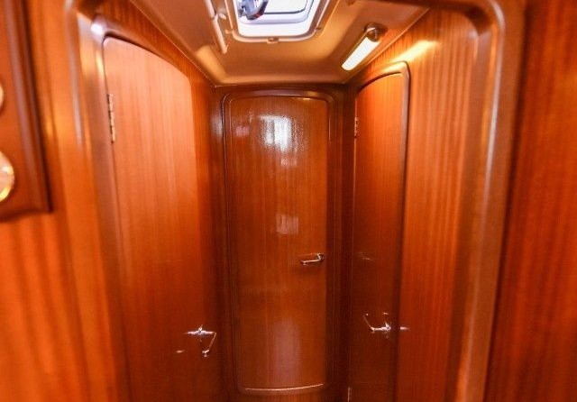 Bavaria 44