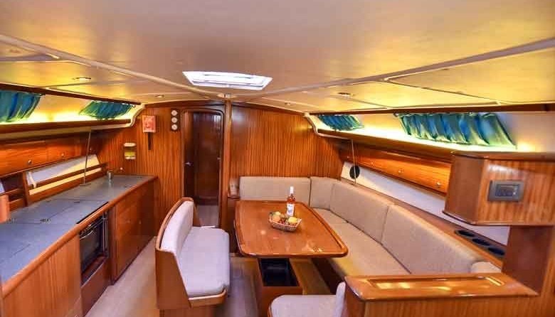 Bavaria 44