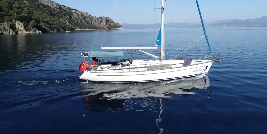 Bavaria 44