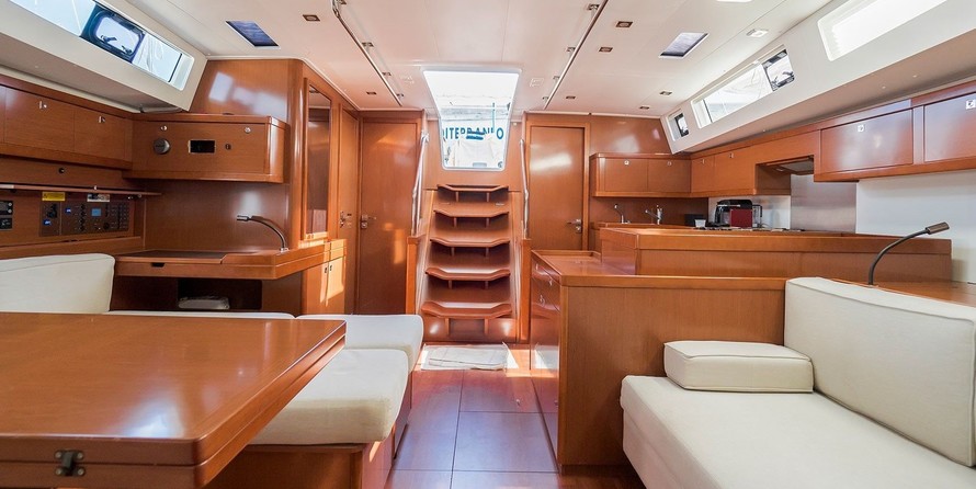 Beneteau Oceanis 55