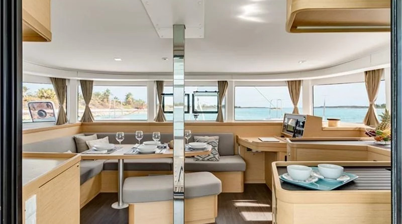 Lagoon 42