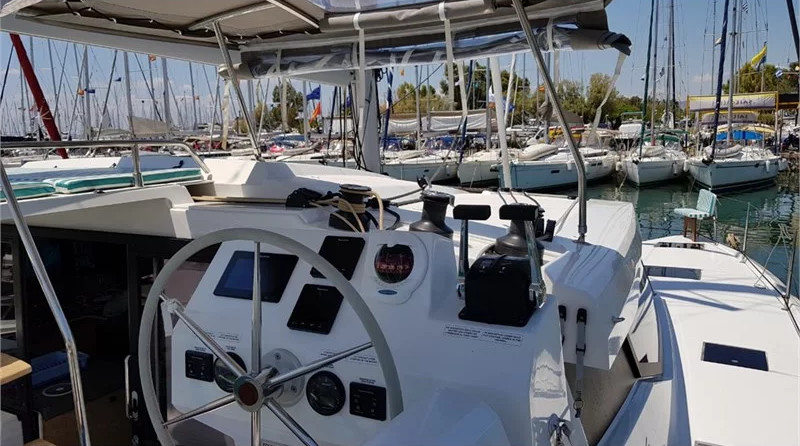 Fountaine Pajot Astrea 42