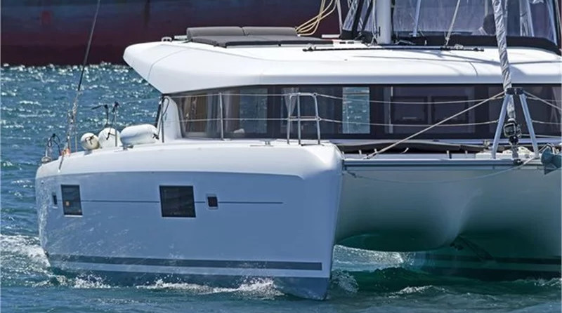 Lagoon 42
