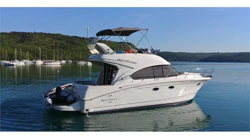 Beneteau Antares 36
