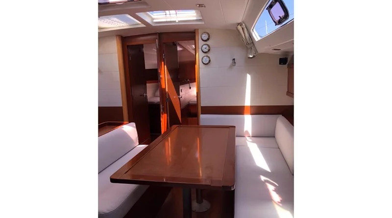 Beneteau Oceanis 50 Family