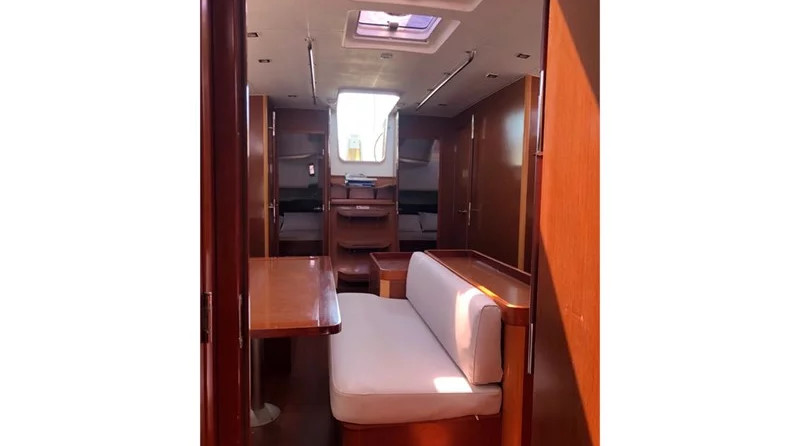 Beneteau Oceanis 50 Family