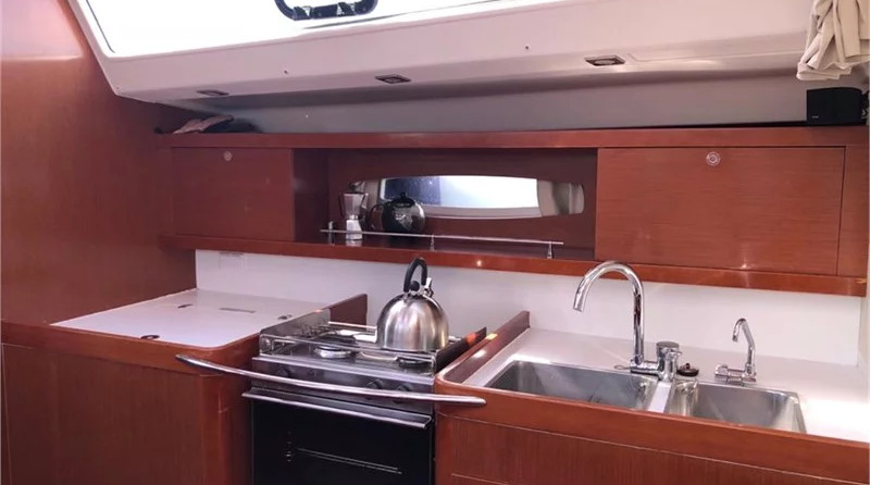 Beneteau Oceanis 50 Family