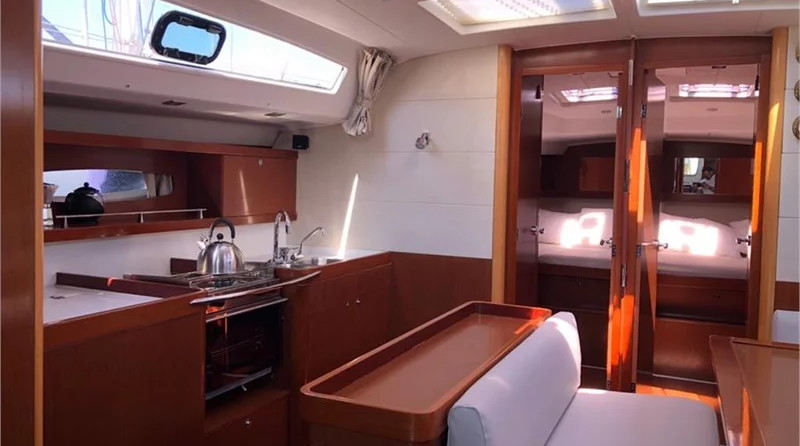 Beneteau Oceanis 50 Family