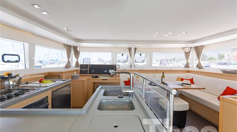 Lagoon 450 (4Cab)