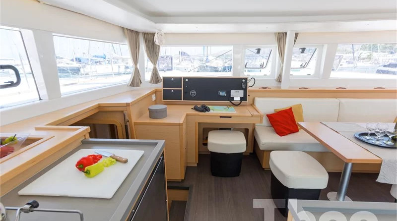 Lagoon 450 (4Cab)