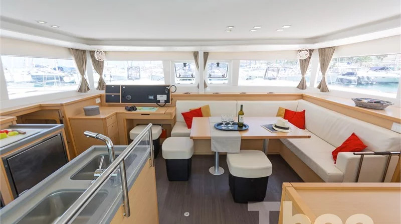 Lagoon 450 (4Cab)