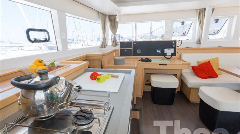Lagoon 450 (4Cab)