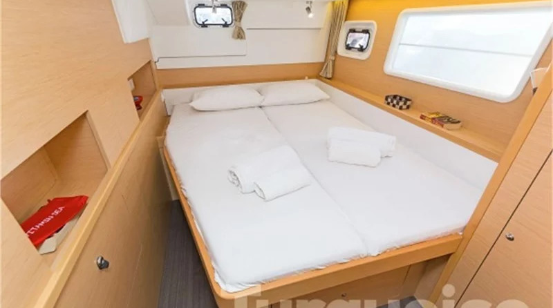 Lagoon 450 (4Cab)