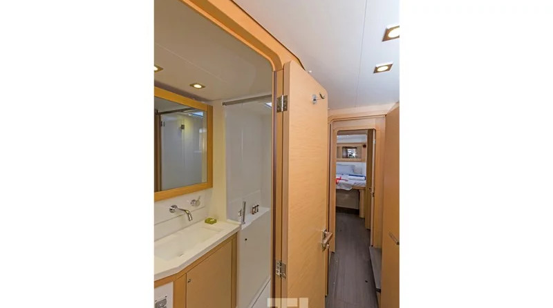 Lagoon 450 (4Cab)